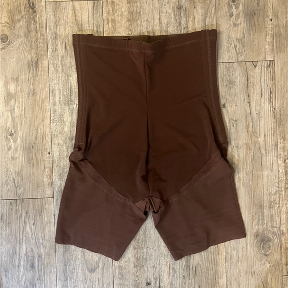 Honeylove Superpower Shapewear Shorts Mocha Size 2XL - Picture 2 of 3